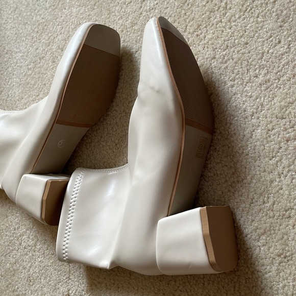 Boots - Picture 2 of 3